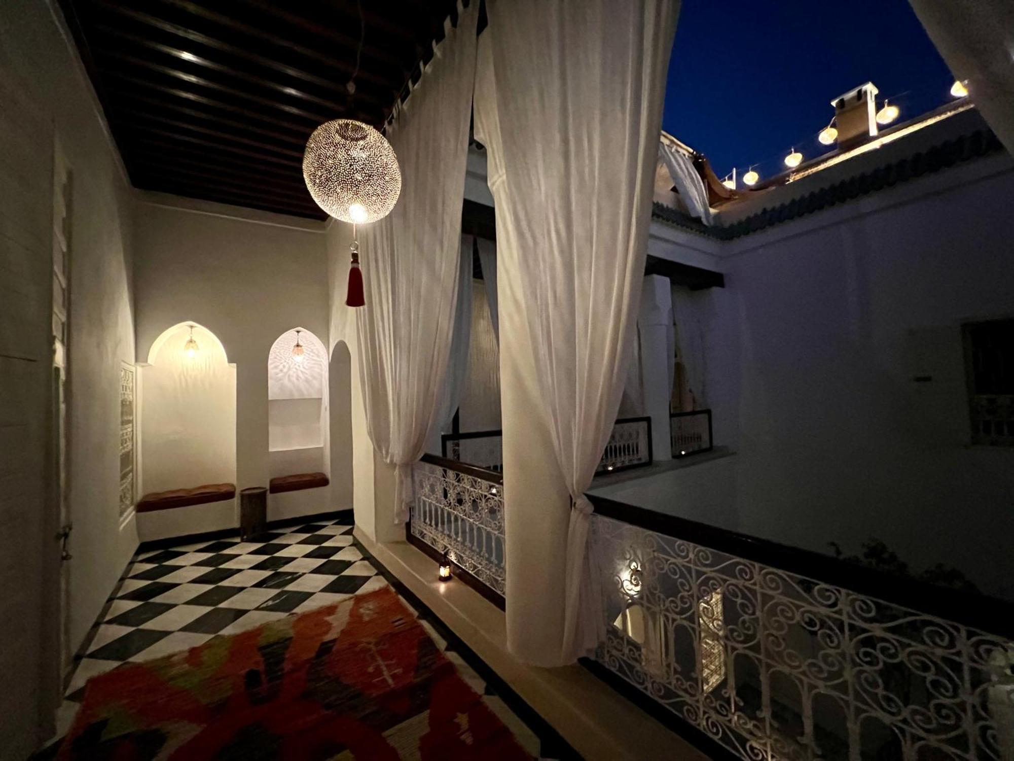 Bed and Breakfast Riad Tizwa Marrakech Марракеш Экстерьер фото